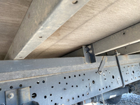 いすゞエルフアルミバン小型（2t・3t）[写真24]