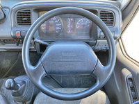 いすゞエルフアルミバン小型（2t・3t）[写真37]