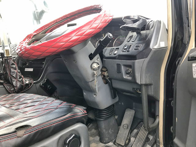 三菱ふそうスーパーグレートセルフローダー大型（10t）[写真27]