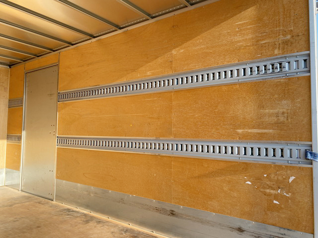 日産アトラスアルミバン小型（2t・3t）[写真12]