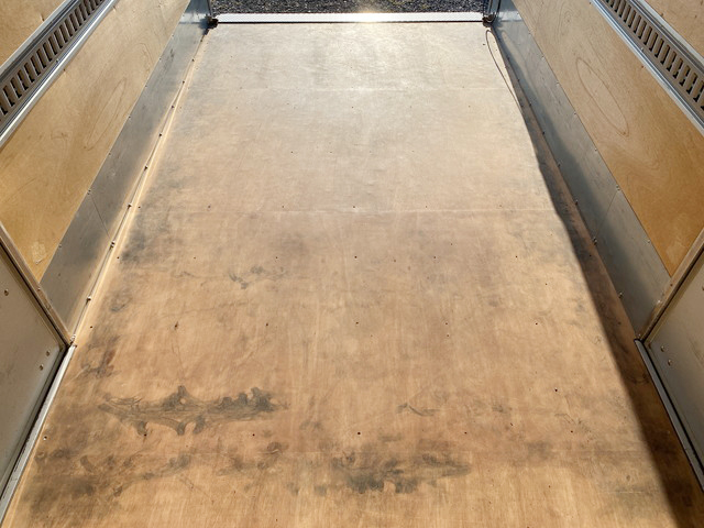 日産アトラスアルミバン小型（2t・3t）[写真14]