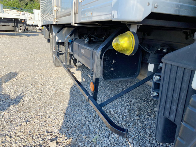 日産アトラスアルミバン小型（2t・3t）[写真17]