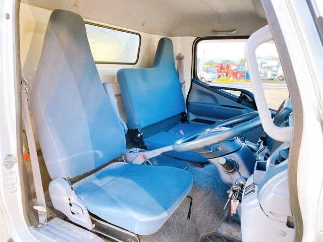 日産アトラスアルミバン小型（2t・3t）[写真30]