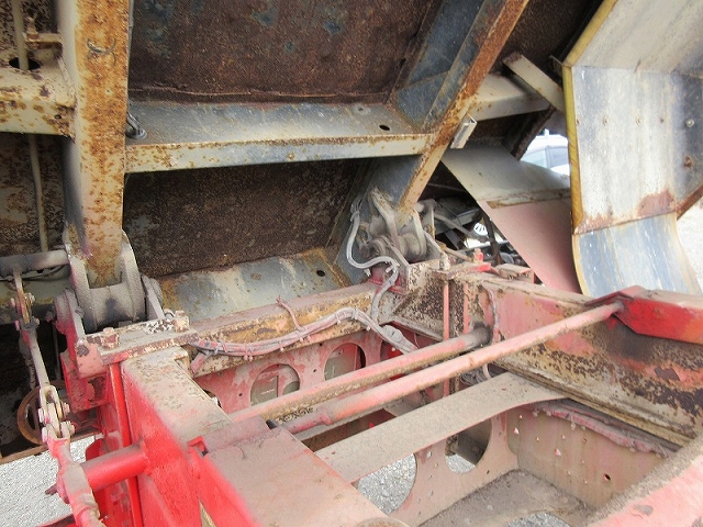 UDトラックスビッグサムダンプ大型（10t）[写真06]