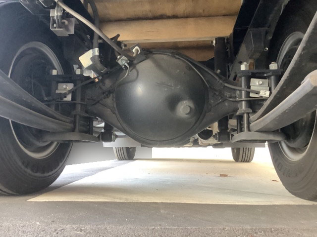 いすゞエルフ平ボディ小型（2t・3t）[写真13]