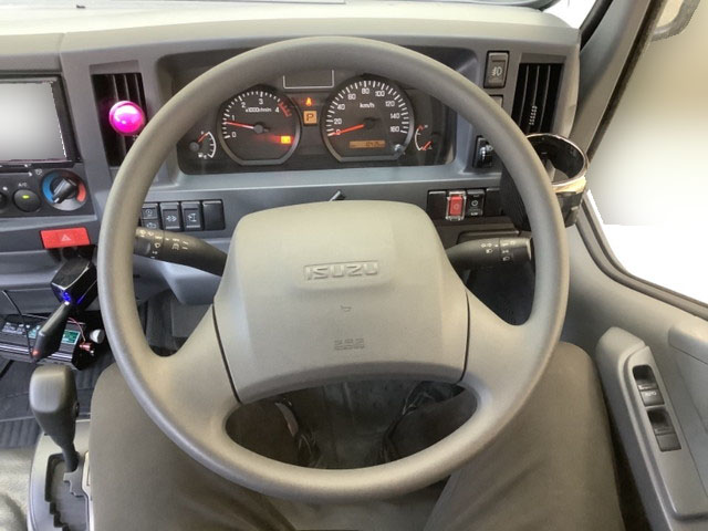 いすゞエルフ平ボディ小型（2t・3t）[写真19]