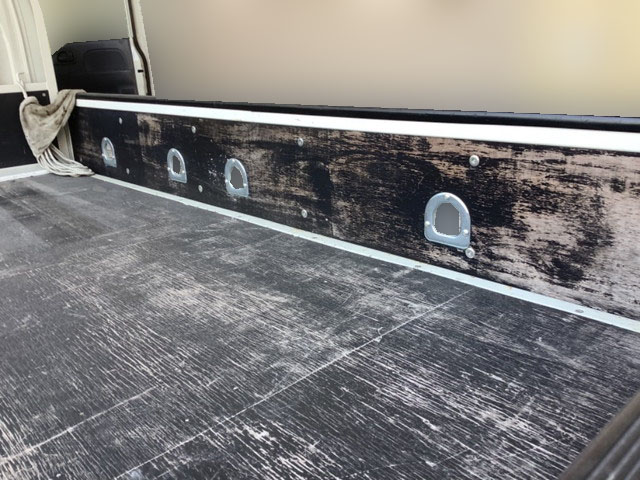 いすゞエルフ平ボディ小型（2t・3t）[写真07]