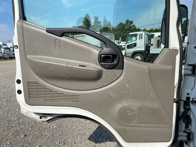 日産アトラス平ボディ小型（2t・3t）[写真26]