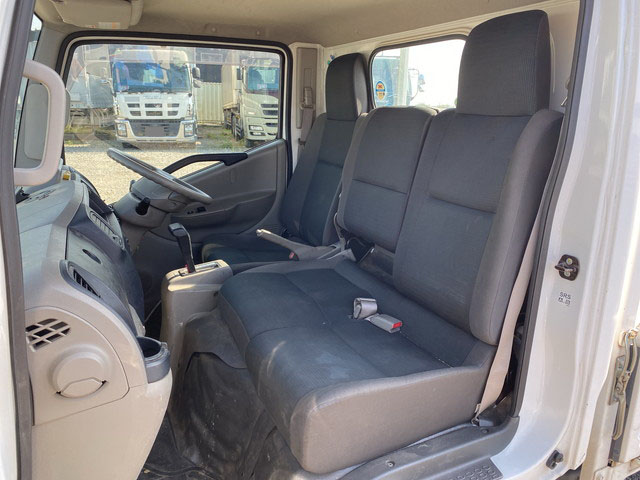 日産アトラス平ボディ小型（2t・3t）[写真28]