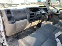 日産アトラス平ボディ小型（2t・3t）[写真30]