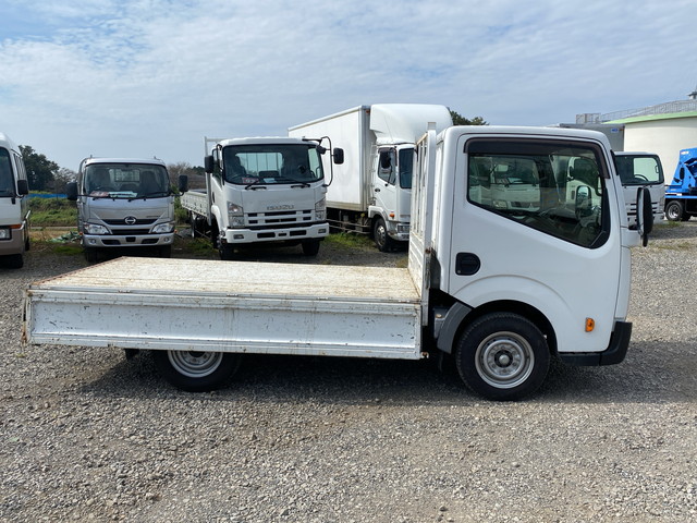 日産アトラス平ボディ小型（2t・3t）[写真08]