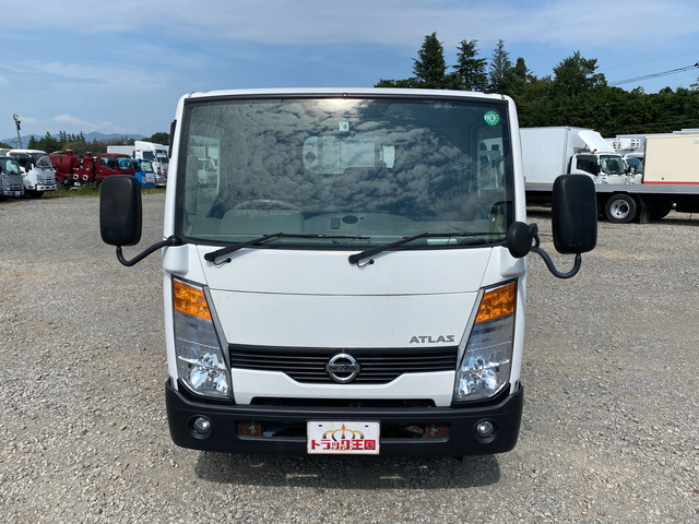 日産アトラス平ボディ小型（2t・3t）[写真09]