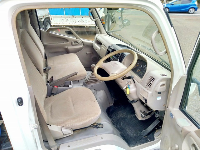 トヨタダイナクレーン5段小型（2t・3t）[写真24]