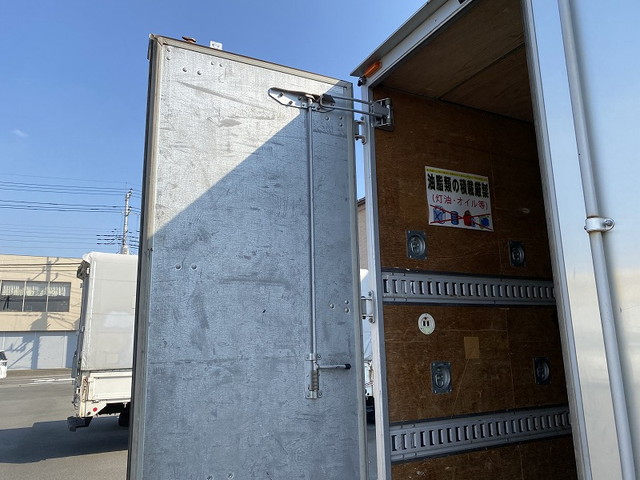 トヨタダイナアルミバン小型（2t・3t）[写真11]