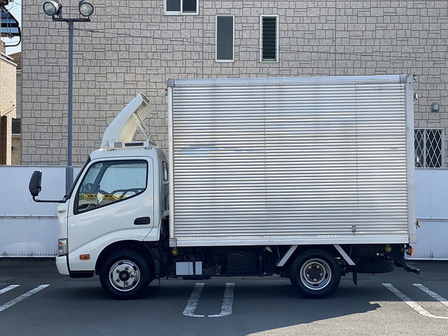 トヨタダイナアルミバン小型（2t・3t）[写真03]