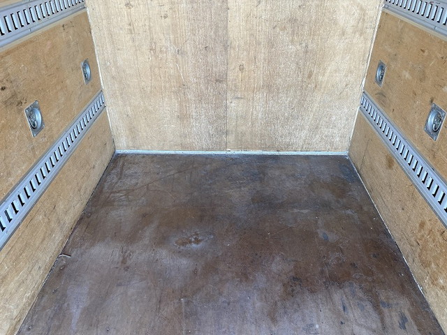 トヨタダイナアルミバン小型（2t・3t）[写真09]