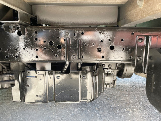 いすゞエルフアルミブロック小型（2t・3t）[写真10]