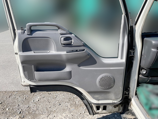 いすゞエルフアルミブロック小型（2t・3t）[写真19]