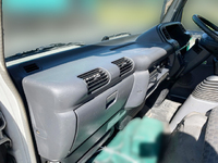 いすゞエルフアルミブロック小型（2t・3t）[写真23]