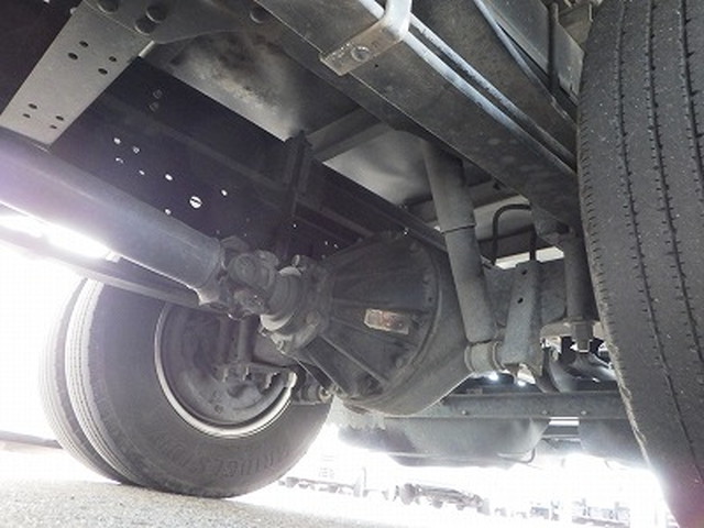 いすゞエルフアルミバン小型（2t・3t）[写真22]