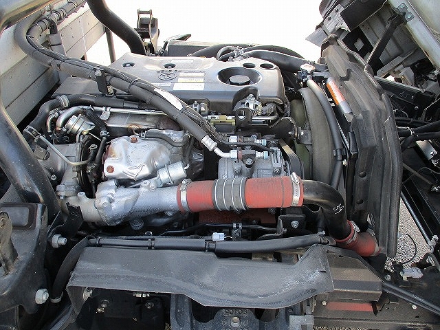 いすゞエルフ冷凍車（冷蔵車）小型（2t・3t）[写真12]