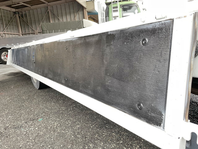 いすゞエルフ平ボディ小型（2t・3t）[写真12]