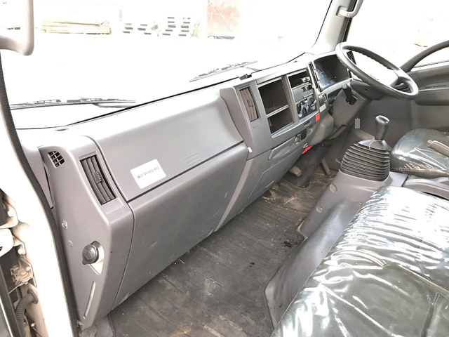 いすゞエルフ平ボディ小型（2t・3t）[写真30]