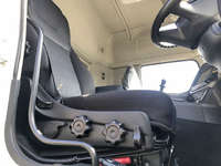 三菱ふそうスーパーグレートアルミウイング大型（10t）[写真23]