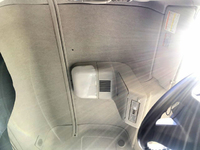 三菱ふそうスーパーグレートアルミウイング大型（10t）[写真26]