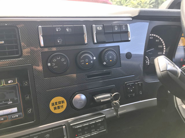 三菱ふそうスーパーグレートアルミウイング大型（10t）[写真30]