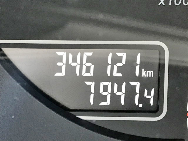 三菱ふそうスーパーグレートアルミウイング大型（10t）[写真35]