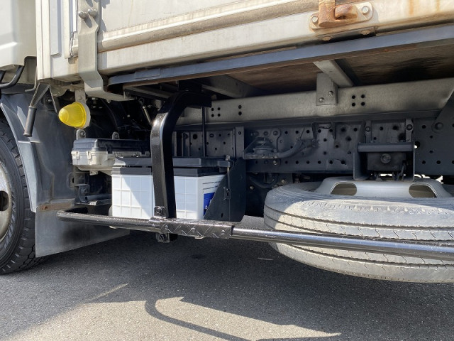 いすゞエルフアルミバン小型（2t・3t）[写真18]