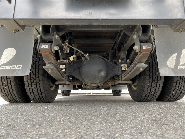 いすゞエルフアルミバン小型（2t・3t）[写真21]