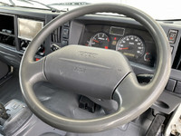 いすゞエルフアルミバン小型（2t・3t）[写真25]