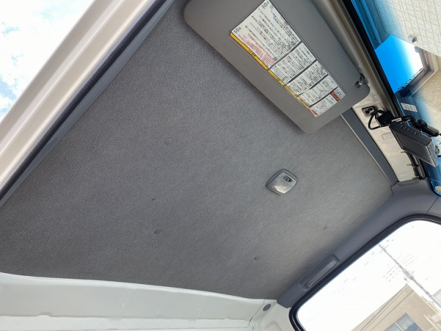 いすゞエルフアルミバン小型（2t・3t）[写真36]