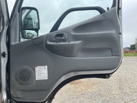 日野デュトロ平ボディ小型（2t・3t）[写真25]