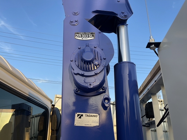 UDトラックスコンドルセルフクレーン3段増トン（6t・8t）[写真25]