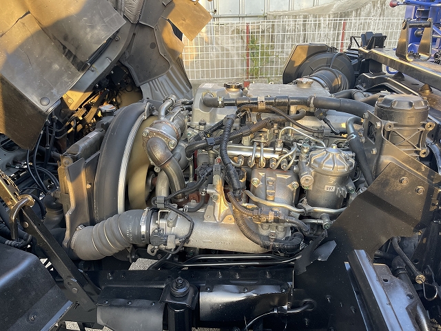 UDトラックスコンドルセルフクレーン3段増トン（6t・8t）[写真29]