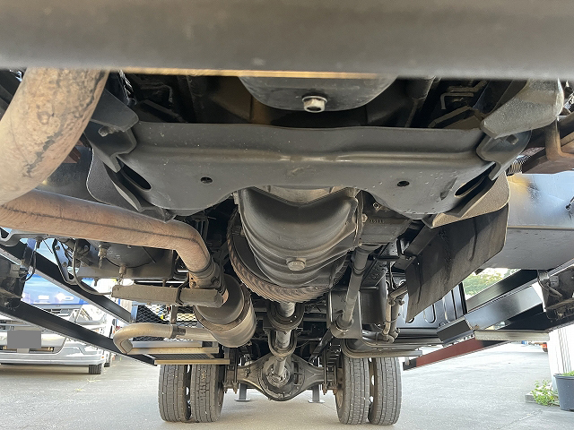 UDトラックスコンドルセルフクレーン3段増トン（6t・8t）[写真08]