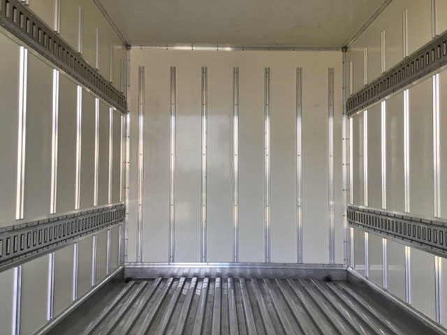 三菱ふそうキャンターパネルバン小型（2t・3t）[写真13]