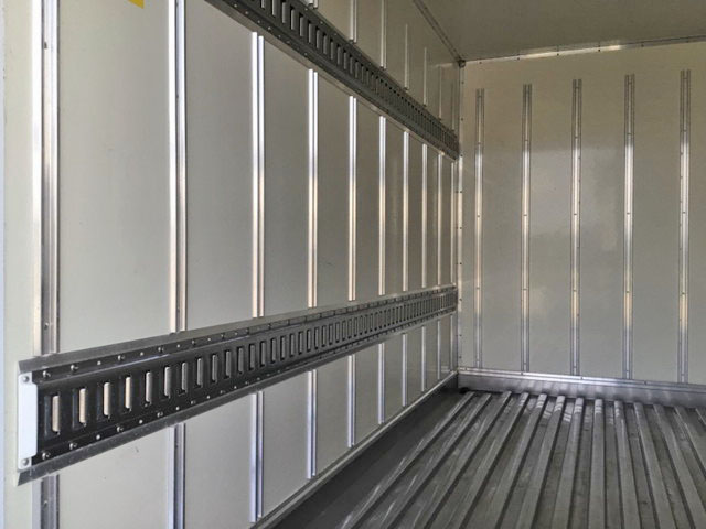 三菱ふそうキャンターパネルバン小型（2t・3t）[写真15]