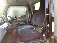 三菱ふそうキャンターパネルバン小型（2t・3t）[写真30]