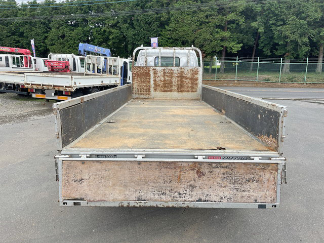 日野デュトロ平ボディ小型（2t・3t）[写真12]