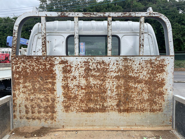 日野デュトロ平ボディ小型（2t・3t）[写真13]