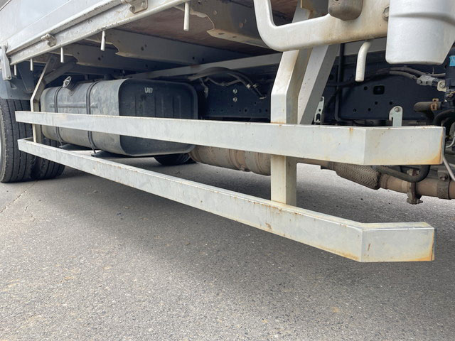 日野デュトロ平ボディ小型（2t・3t）[写真18]