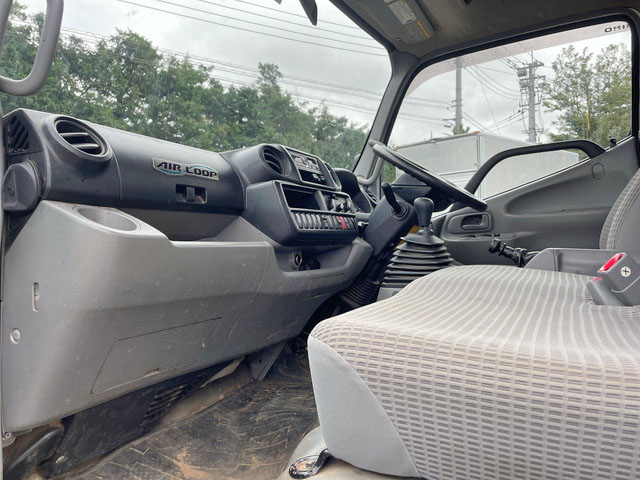 日野デュトロ平ボディ小型（2t・3t）[写真34]