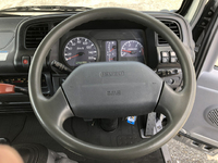 いすゞエルフ高所作業車小型（2t・3t）[写真11]