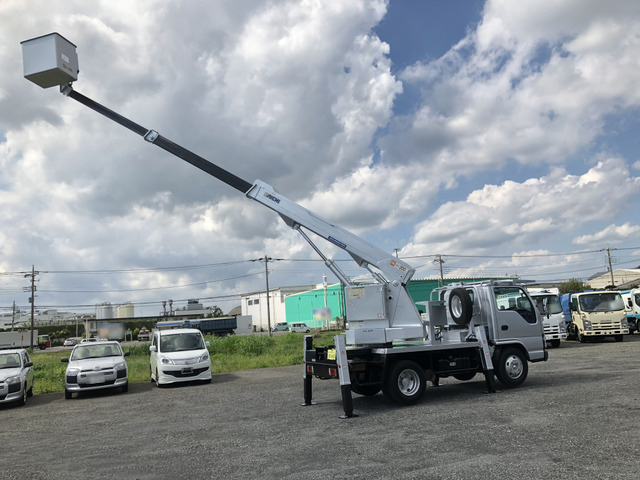 いすゞエルフ高所作業車小型（2t・3t）[写真17]