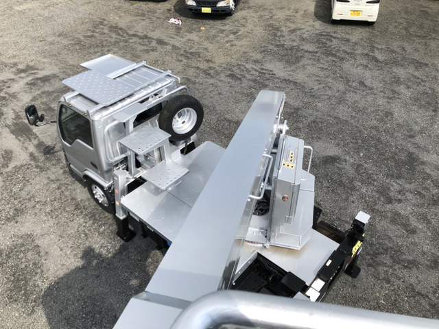 いすゞエルフ高所作業車小型（2t・3t）[写真21]