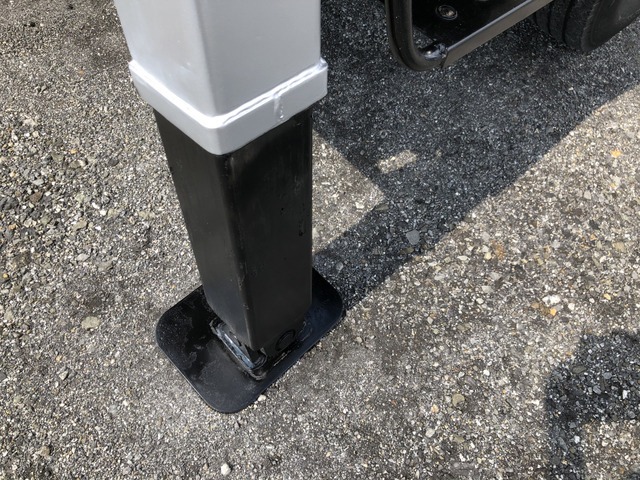 いすゞエルフ高所作業車小型（2t・3t）[写真26]